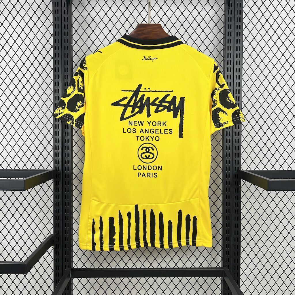 Tricou Borussia Dortmund x Stussy