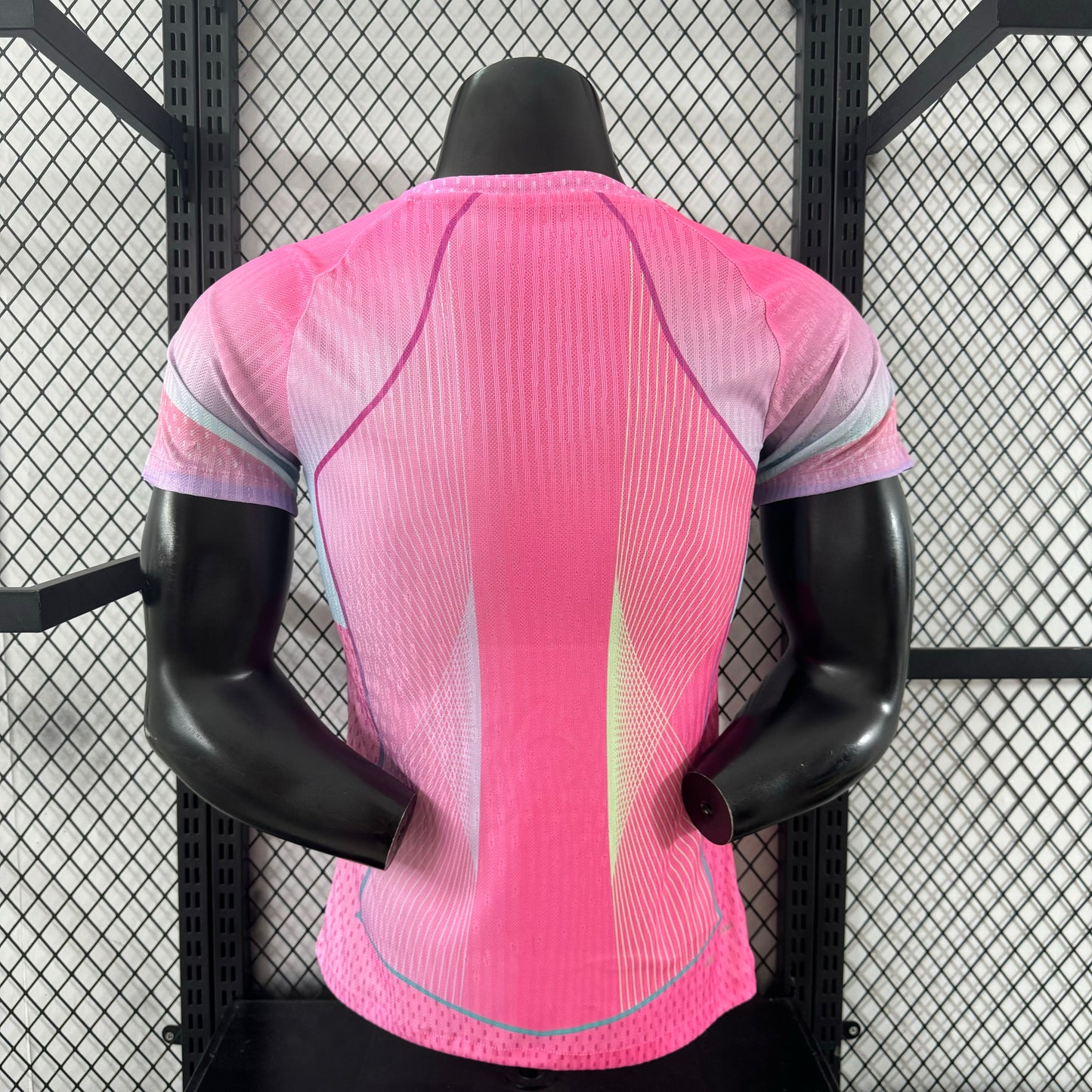 Tricou Barcelona Concept Pink