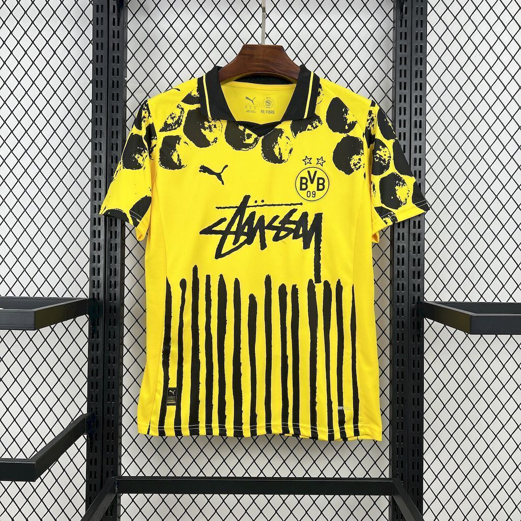 Tricou Borussia Dortmund x Stussy